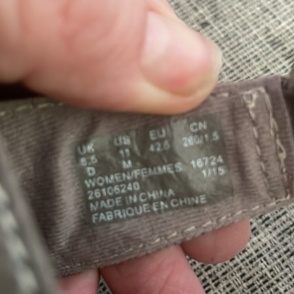 Clarks Collection Hayla Flute Gold Leather Sandal Wedge Size US 11 - Picture 10 of 13